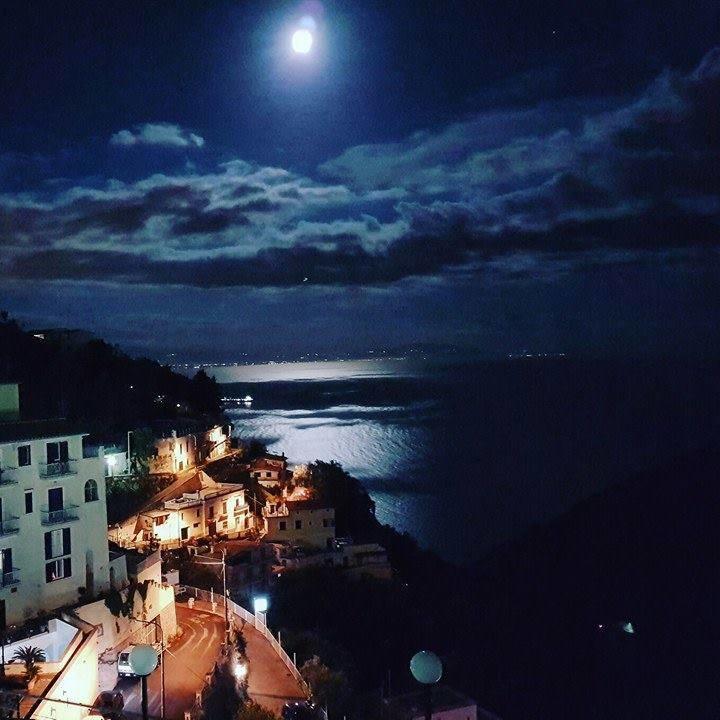 Le Terrazze Di Cristina Bed & Breakfast Vietri sul Mare Exterior photo