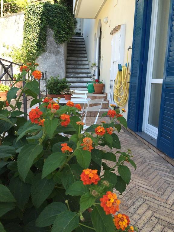 Le Terrazze Di Cristina Bed & Breakfast Vietri sul Mare Exterior photo