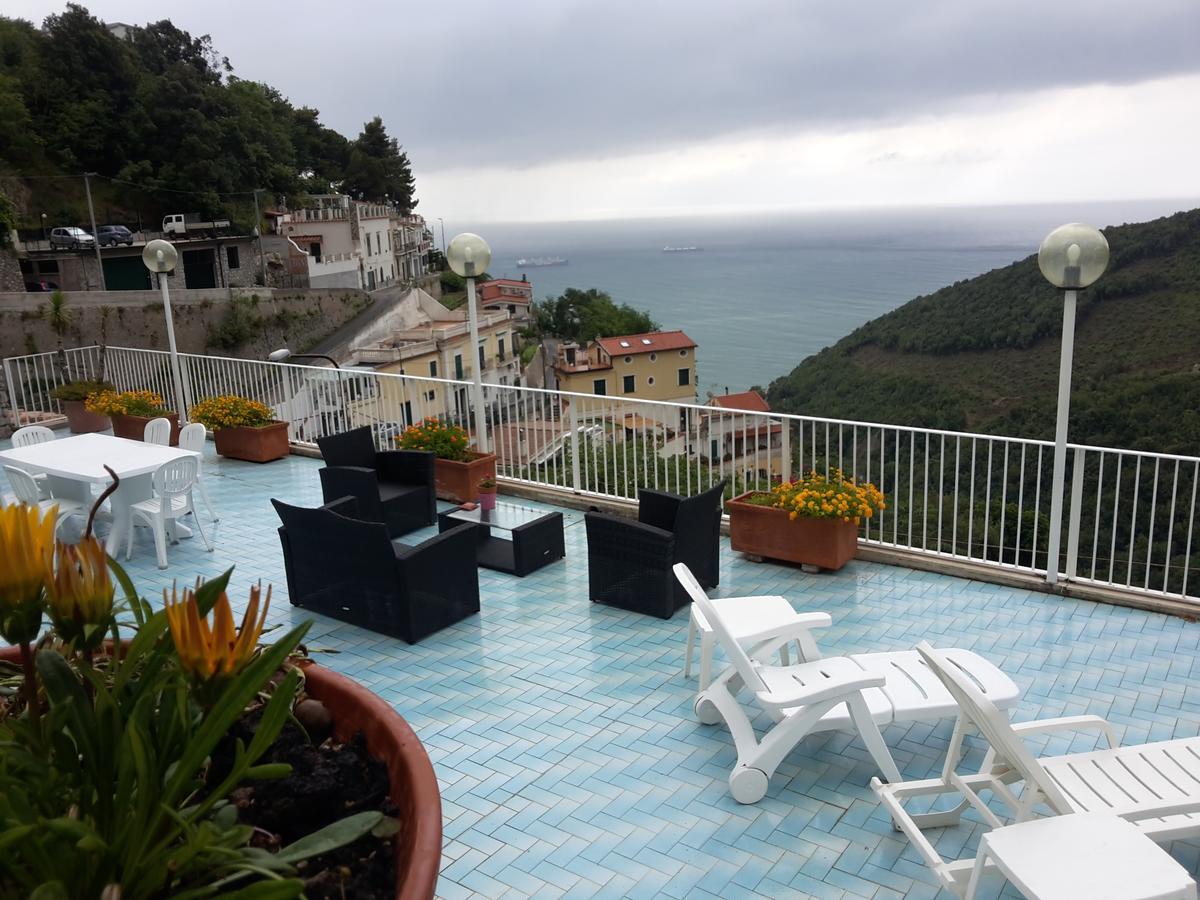 Le Terrazze Di Cristina Bed & Breakfast Vietri sul Mare Exterior photo