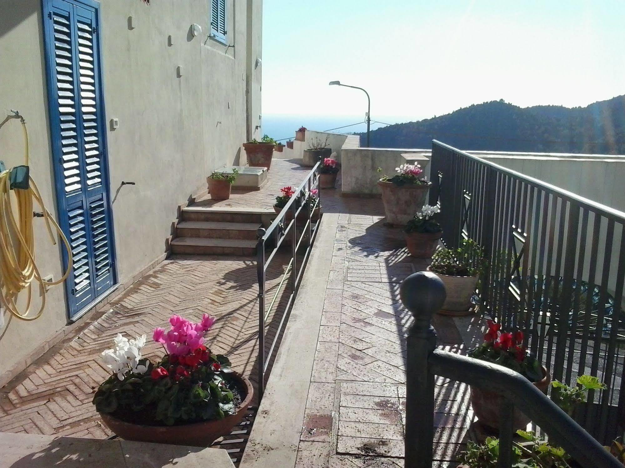 Le Terrazze Di Cristina Bed & Breakfast Vietri sul Mare Exterior photo