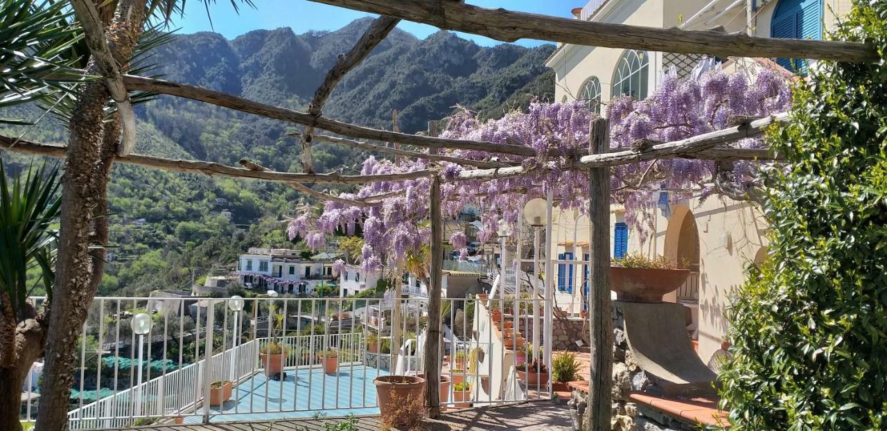 Le Terrazze Di Cristina Bed & Breakfast Vietri sul Mare Exterior photo